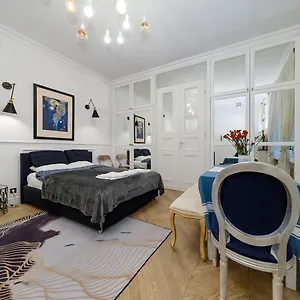 Zurawia Street Apartament