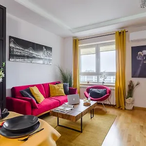 Luxury In Platinum Tower Apartament